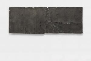 Senza ombra, 2015. Terra, fango, acqua, cm 279 x 97