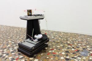 Coffee can, Beatles Help, straws, electrical cables, portable record player, turntable, adhesive tape, plastic, polystyrene, Ron - l centro della musica, Rizzo's stool, timer, Roberto de Pol, 2013