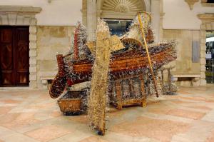 Tony Cragg, Congregation, 1999
