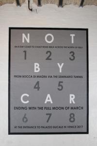 Hamish Fulton, Not by car, 2017, wall painting and vinyl, 510 x 410 cm