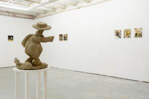 Giuseppe Abate, Here comes the rooster (installation view), 2022