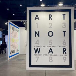 Hamish Fulton, Art not war. Ireland. 8 - 16 july 1981, wall text, vinyl, 400 x 400 cm