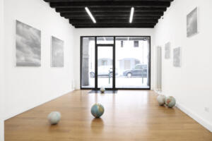 Throwing-Dice exhibition-view-01